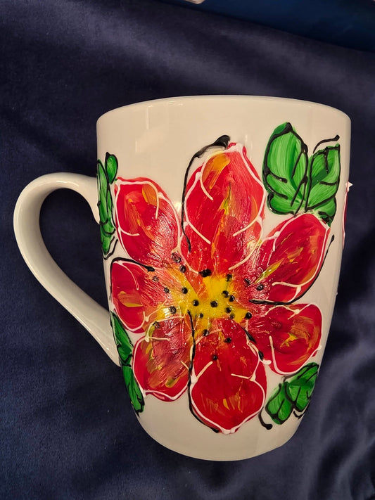 Kubek porcelanowy – ręcznie malowany kwiat czerwieni