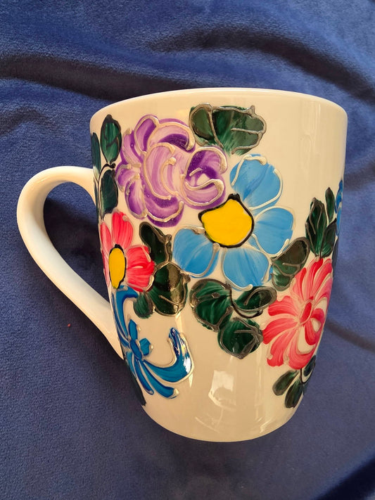 Kubek porcelanowy – ręcznie malowany kolorowy folklor