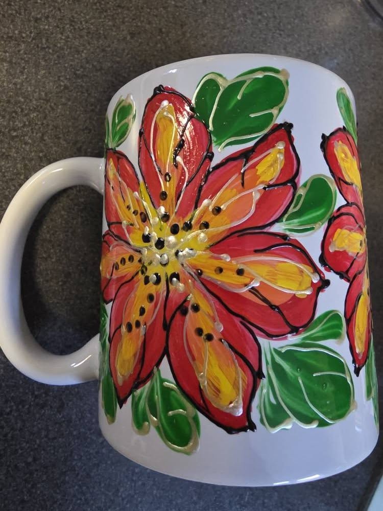 Kubek porcelanowy – ręcznie malowany Kwiat czerwieni z żółtym